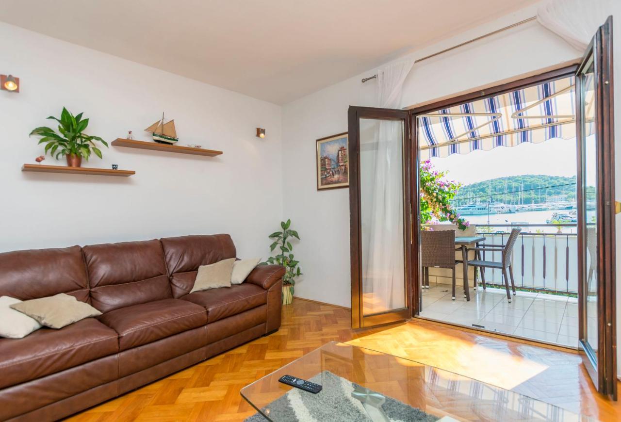 Apartments Sime Rogoznica  Kültér fotó